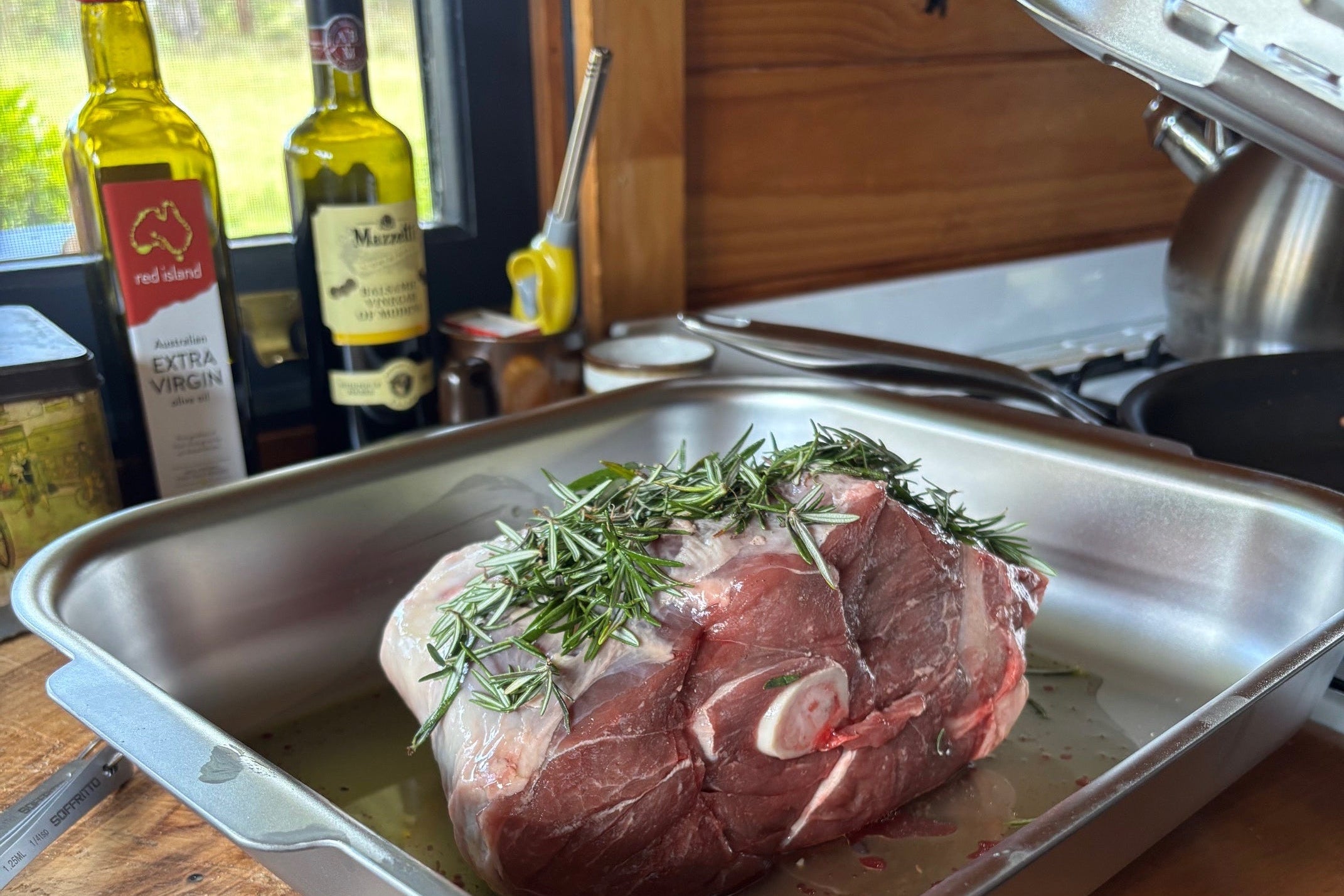 The Ultimate Roaster is deep enough for large joints of meat. The vented spatter guard cover lets hot air circulate and steam escape to create a golden, juicy roast every time.