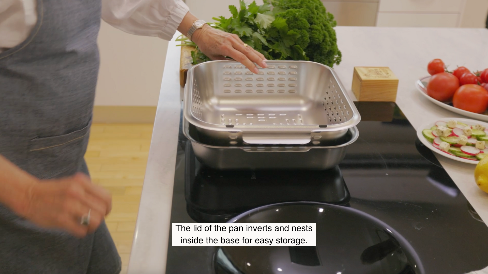 Thoughtfully designed, the cover of the Hagane Home Ultimate Roaster inverts and fits neatly inside the base for easy storage. 